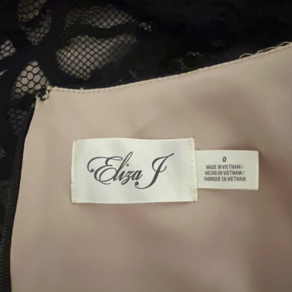 Eliza J - ( elegant) Evening party dress - Picture 2 of 2
